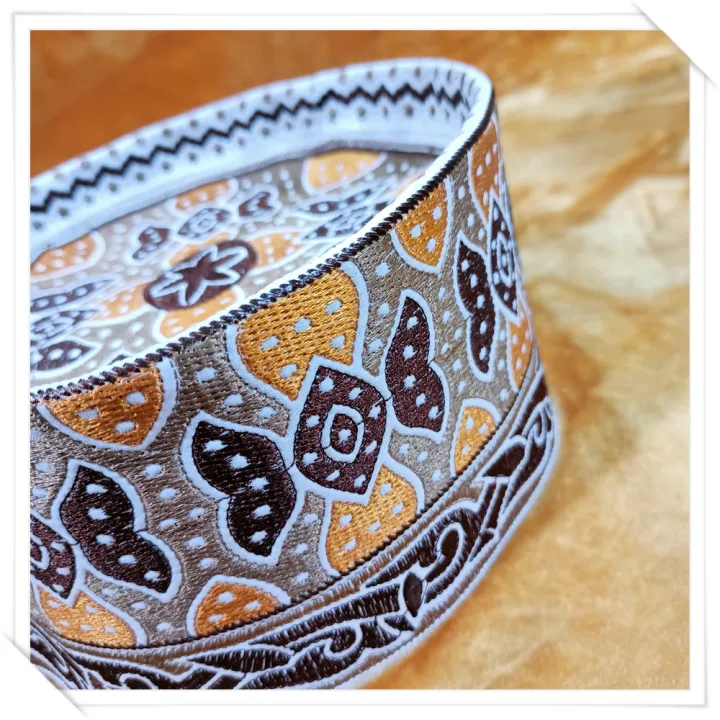 Islamic%20Product%20-%20Omani%20Tupi%20-%20%E0%A6%93%E0%A6%AE%E0%A6%BE%E0%A6%A8%E0%A6%BF%20%E0%A6%9F%E0%A7%81%E0%A6%AA%E0%A6%BF%20-%20%E0%A6%86%E0%A6%9C%E0%A6%B9%E0%A6%BE%E0%A6%B0%E0%A6%BF%20%E0%A6%9F%E0%A7%81%E0%A6%AA%E0%A6%BF%20-%20%E0%A6%89%E0%A6%9A%E0%A6%BE%20%E0%A6%9F%E0%A7%81%E0%A6%AA%E0%A6%BF%20-%20Design%2002%20-%20Cap%20For%20Men%20-%20Image%208