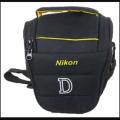 Nikon V13 - DSLR Camera Bag - Black. 