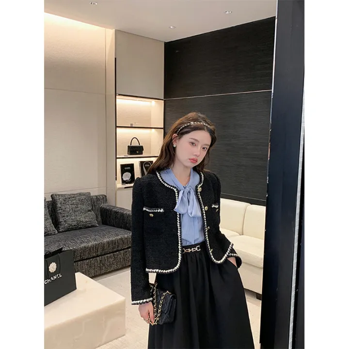 Vintage%20Cropped%20Tweed%20Jackets%20Women%20Elegant%20Black%20Thicken%20Coat%20Korean%20Single%20Breasted%20Blazer%20Casual%20Warm%20Short%20Outerwear%20Tops%20-%20Image%205