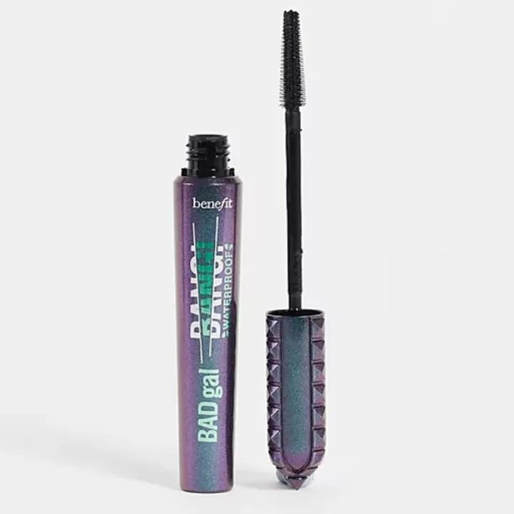 Benefit%20Cosmetics%20-%20Badgal%20Bang!%20Waterproof%20Mascara%20-%20Image%202