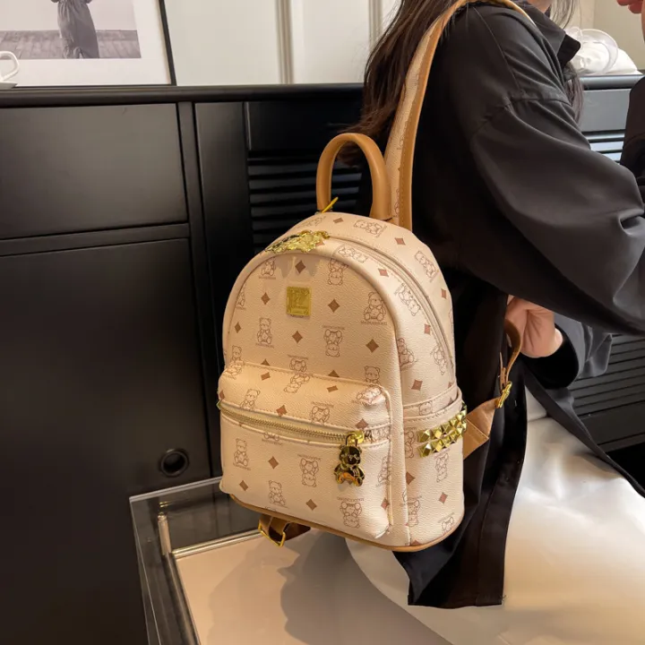 PU%20print%20backpack%202023%20new%20versatile%20Maidow%20bear%20trend%20women's%20backpack%20versatile%20backpack%20-%20Image%203