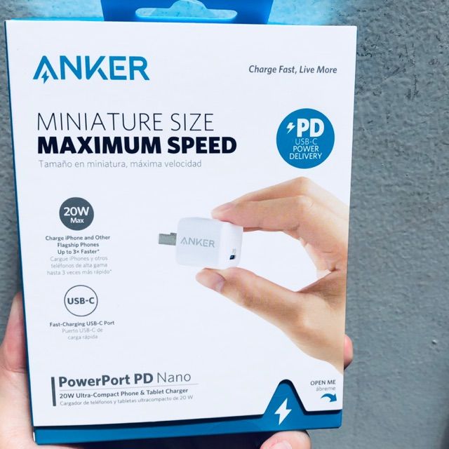 Anker%20A2634%20-%20Powerport%20Pd%2020w%20Max%20Nano%20Single%20USB%20Port%20-C%20Mini%20Portable%20USB-C%20Charger%20-%20Image%206