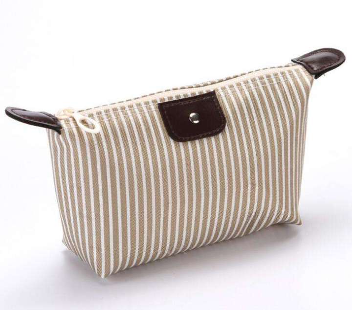 Waterproof%20Make%20up%20Bag%20Cosmetic%20Pouch%20Travel%20Storage%20Foldable%20Bag%20for%20Women%20Daily%20Use%20-%20Cosmetic%20Bag%20for%20Girls%20Fashion%20-%20Image%2010