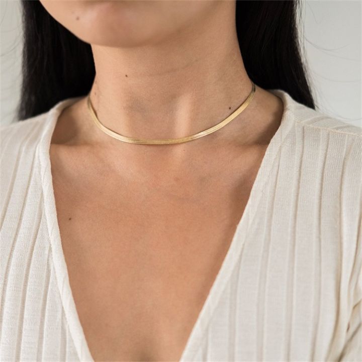 Women's Stylish Simple Snake Necklace Fashion Jewelry Accessory