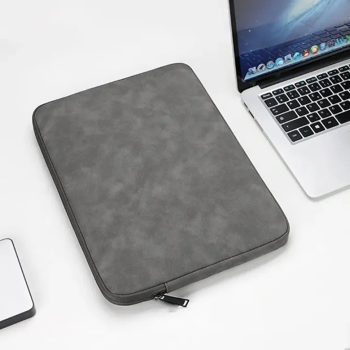 15.6-Inch%20Laptop%20Sleeve%20Bag%20%E2%80%93%20Shockproof%20&%20Slim%20Protective%20Case%20for%20Notebook,%20MacBook%20&%20Ultrabook%20-%20Image%209