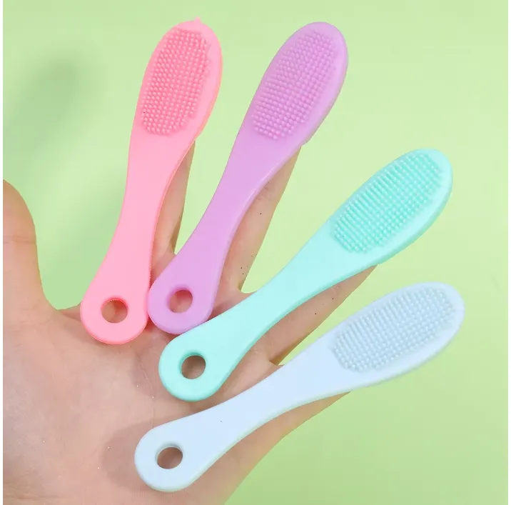 Silicone%20Face%20Cleaner%20Blackhead%20Remover%20Brush%20Cleanser%20Nose%20Pore%20Brush%20Finger%20Scrubber%20Tool%20Facial%20Skin%20Cleaner%20Massage%20Brush%20-%20Image%205