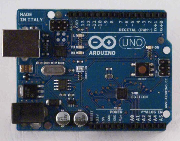 SMD%20Arduino%20Uno%20R3%20Development%20Board%20SMD%20Chip%20Version%20Microcontroller%20Based%20On%20ATmega328%20With%20USB%20Cable%20For%20Arduino%20With%20Cables%20Electrical%20Circuitry%20&%20Parts%20-%20Image%205