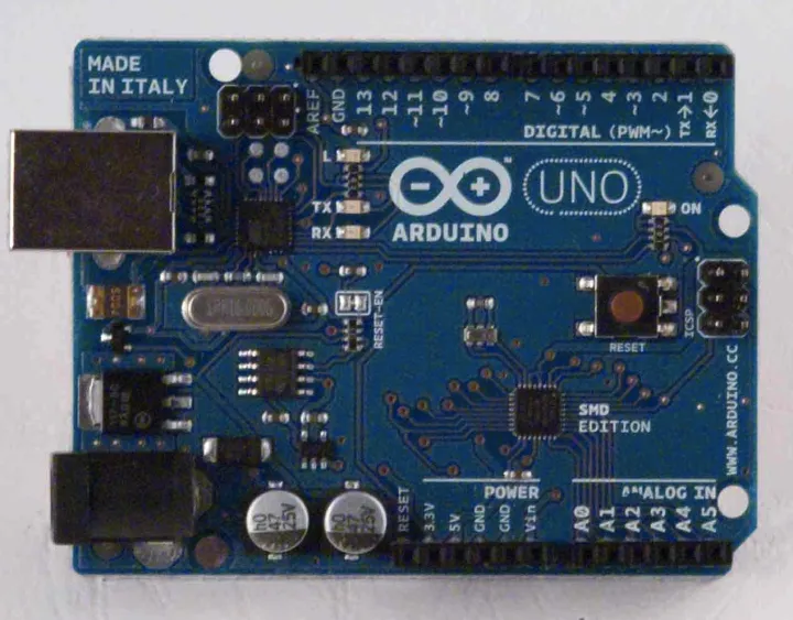 SMD%20Arduino%20Uno%20R3%20Development%20Board%20SMD%20Chip%20Version%20Microcontroller%20Based%20On%20ATmega328%20With%20USB%20Cable%20For%20Arduino%20With%20Cables%20Electrical%20Circuitry%20&%20Parts%20-%20Image%202