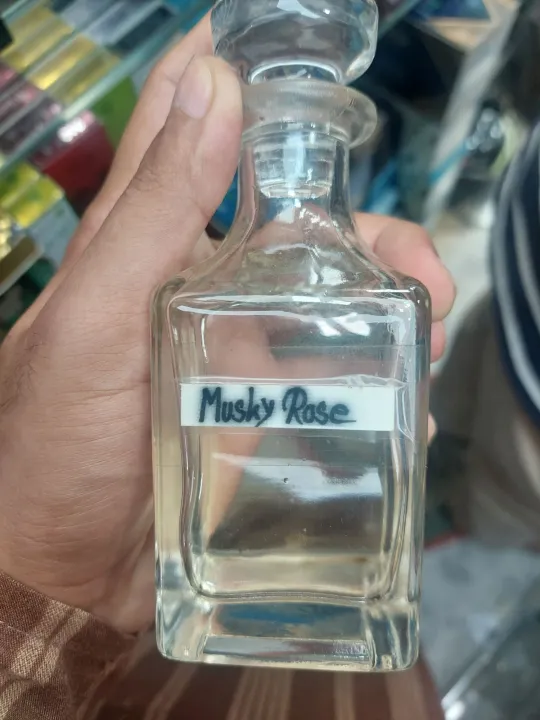 Musky%20Rose%20perfume%20oil%20-%20Image%202