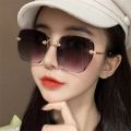 2024 Square Rimless Sunglasses Women Luxury Brand Designer Summer Red Eyeglasses Fashion Sun Glasses for Men UV400 Shades Oculos.