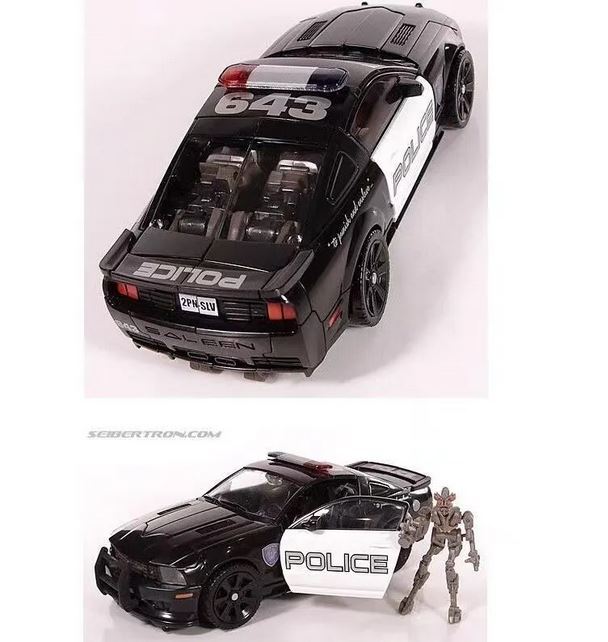 Movie%202%20Human%20Alliance%20-%20Barricade%20with%20Frenzy%20-%20Image%207