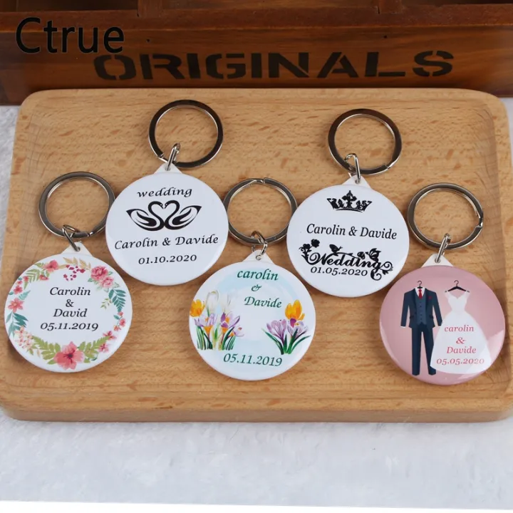 30pcs%20Personalized%20Wedding%20Name%20Date%20Keychain%20With%20Mirror%20Wedding%20Favors%20And%20S%20Wedding%20S%20For%20Guests%20Wedding%20Souvenirs%20-%20Image%202