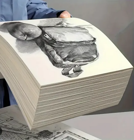 Premium%20White%20Sketch%20Paper%20%20High-Quality%20Drawing%20Paper%20for%20Artists%2050%20sheets%20&%2035%20sheets%20-%20Image%204