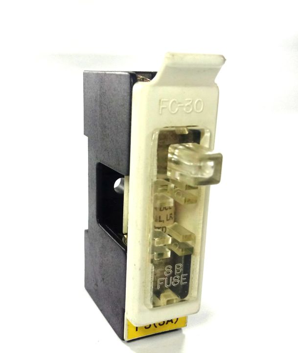SB%20Fuse%20Base%20With%203A%20Fuse%20for%20Circuit%20protection%20-%20Image%202