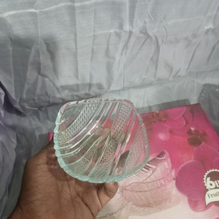 6 piece fruit set, Olila glassware.