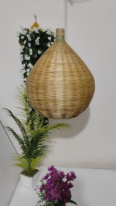 Bamboo%20Made%20Ceiling%20Hanging%20Lampshade%20-%20Image%204