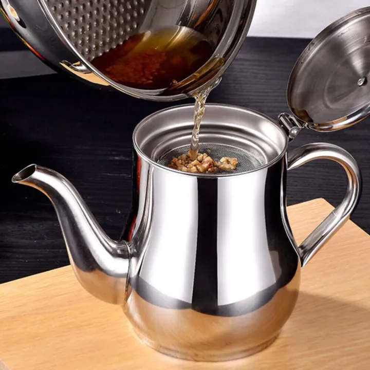 Filter%20screen%20oil%20kettle%20stainless%20steel%20household%20wine%20kettle%20anser%20kettle%20pour%20oil%20bottle%20seasoning%20bottle%20kitchen%20supplies%20oil%20tank%20artifact%20-%20Image%202
