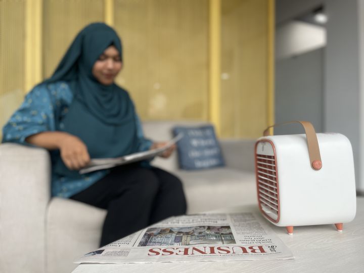 Smart%20Air%20QT3%20Portable%20Air%20Purifier%20with%20Cooling%20Fan%20+%20HEPA%20H11%20Filter%20for%20Travel%20(with%20Battery)%20%7C%20Travel-Friendly%20Air%20Purifier%20for%20Car%20%7C%20Rechargeable%20Mini%20Air%20Purifier%20for%20Room%20and%20%20Office%20Desk%20-%20Image%204