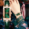 New Model Elegant Watch for Fashionable Ladies/Girl/Women. 
