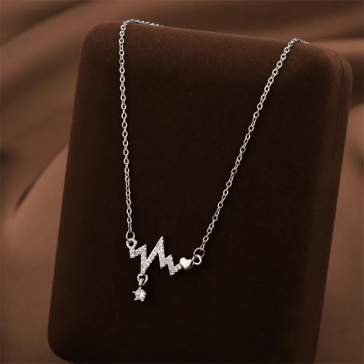 Mini%20Heart%20Necklace%20Fashionable%20Women%E2%80%99s%20Elegant%20Pendant%20Jewelry%20-%20Image%202