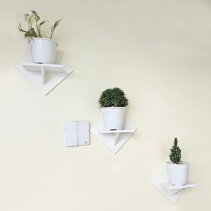3%20Pcs%20Self-Adhesive%20Wall%20Hanging%20Kite%20Flower%20Stand%20-%20Decorative%20Punch-Free%20Showpiece%20Holder%20for%20Home%20Decor%20-%20Image%207