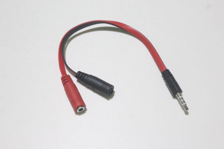 Panasonic%20Boom%20Microphone%20for%20Journalist%20with%20Mobile%20Converter%20and%20Triangle%20Channel%20Flag%20and%20yellow%20foam%20-%20Image%207