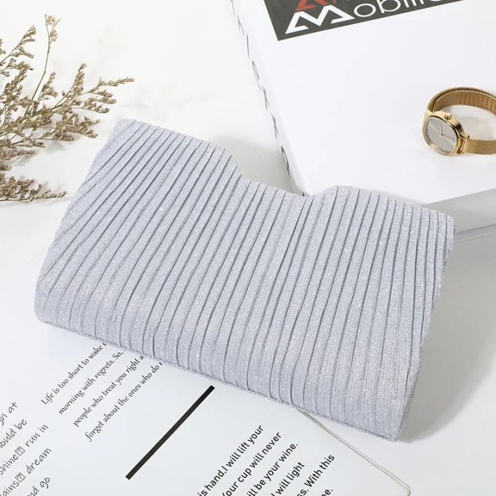 Stylish%20Premium%20dinner%20Party%20Bag%20Light%20Luxury%20Stripe%20Clutch%20bag%20Metal%20chain%20shoulder%20bag%20Simple%20underarm%20Party%20Evening%20dress%20bag%20-%20Image%203