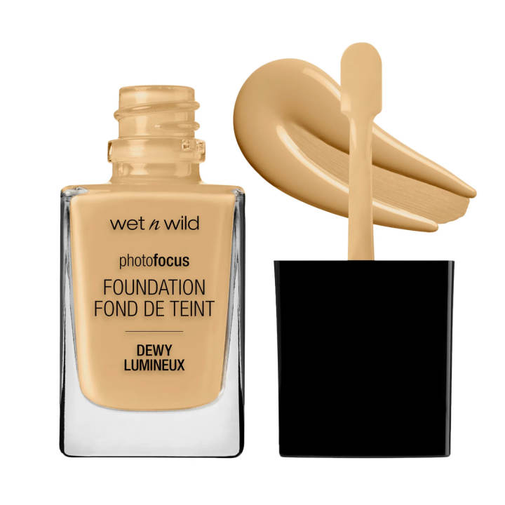 Wet N Wild Photo Focus Dewy Foundation- Desert Beige