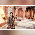 Mayanaaz Original Pakistani Lown Unstitched Three pics.. 