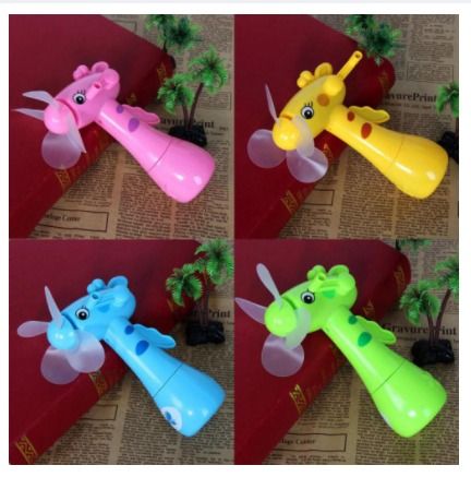 Hand%20Fan%20With%20Water%20Spray%20Without%20Battery%20-%20Image%205