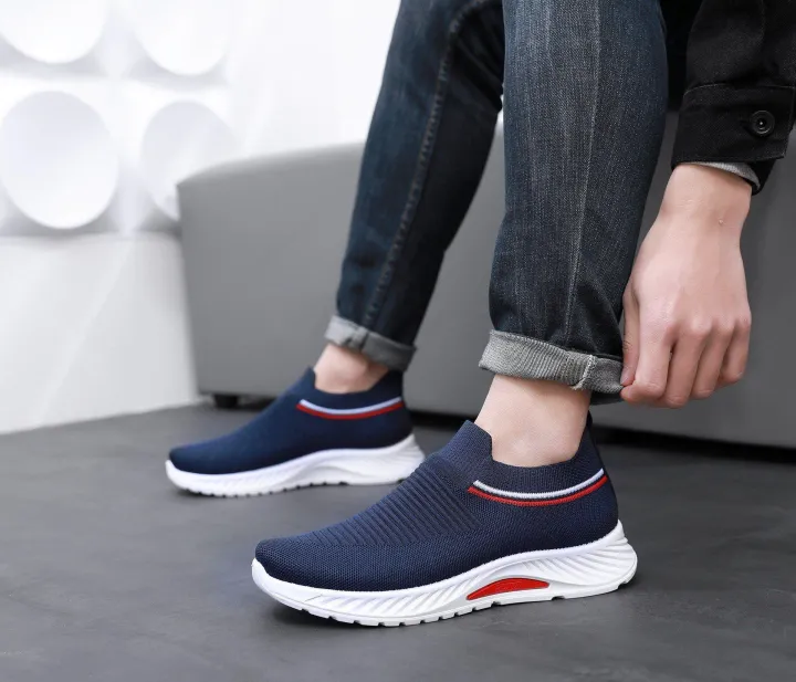 New%20summer%20men's%20shoes%20flying%20woven%20breathable%20socks%20shoes%20sports%20casual%20running%20shoes%20comfortable%20set%20foot%20slip-on%20men's%20cloth%20shoes%20-%20Image%207