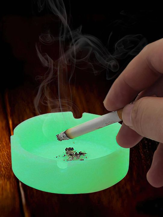 Luminous%20Silicone%20Ashtray%20Heat%20Resistant%20Anti-fall%20Round%20Design%20Ash%20tray%20Cigarette%20accessories%20-%20Image%202