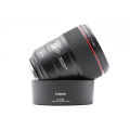 canon EF 85mm f/1.4L IS USM. 
