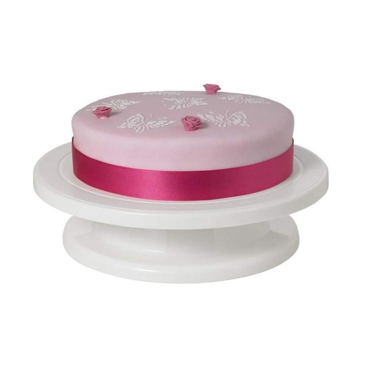Cake%20Decorating%20Turntable%20Combo%20Pack:%20Enhance%20Your%20Baking%20Experience%20With%20Essential%20Tools%20-%20Image%204