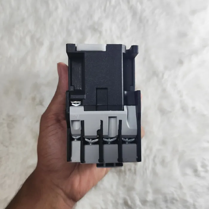 magnetic%20contactors%20switch%20ac%203%20phase%2032amp%20-%20Image%206