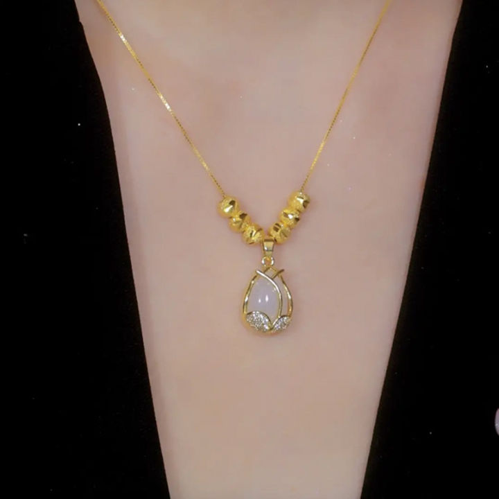 Douyin%20Live%20Broadcast%20Temperament%20Niche%20Golden%20Titanium%20Steel%20Necklace%20Summer%20Versatile%20Girls%20Clavicle%20Chain%20Simple%20INS%20Style%20-%20Image%202