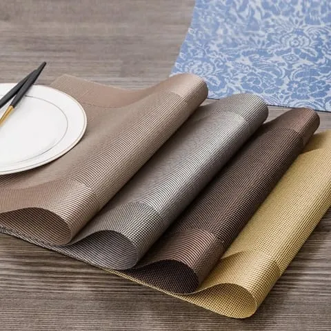 Exclusive%20Dining%20Table%20Runner%20With%206%20Pieces%20Mat%20Multicolor%20-%20Enhance%20Your%20Dining%20Decor%20With%20This%20Exclusive%20Table%20Runner%20And%20Mat%20Set%20-%20Image%206