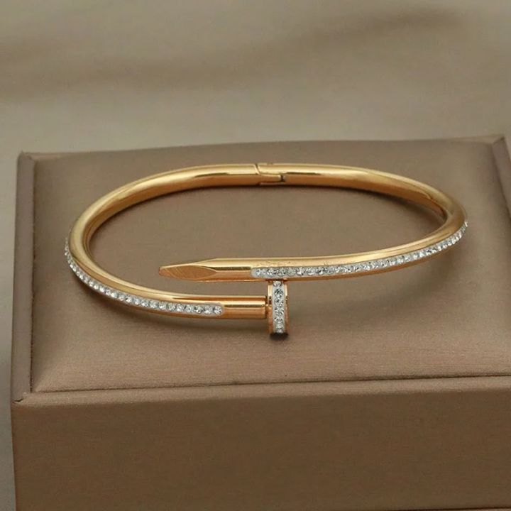 Classic Stainless Steel Unique Charm Bracelet for Women Roman Crystal Bracelets Rust-proof Wrist Jewelry Gift Party