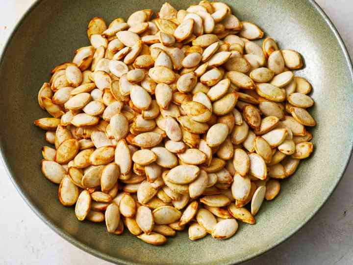 Roasted%20Pumpkin%20Seeds/%20Dried%20Fruits/%20Dry%20Fruits/%20Dry%20Food/%20Dried%20Food/%20Vaja%20Misti%20Kumra%20Bij-%20100%20gm%20-%20Image%203
