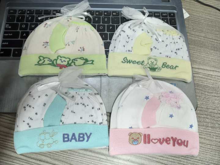 New%20Born%20Baby%203%20in1%20set%20(1%20Cap%20+%202%20Hand%20socks%20+%202%20Leg%20Socks)%20-1pac%20-%20Image%205