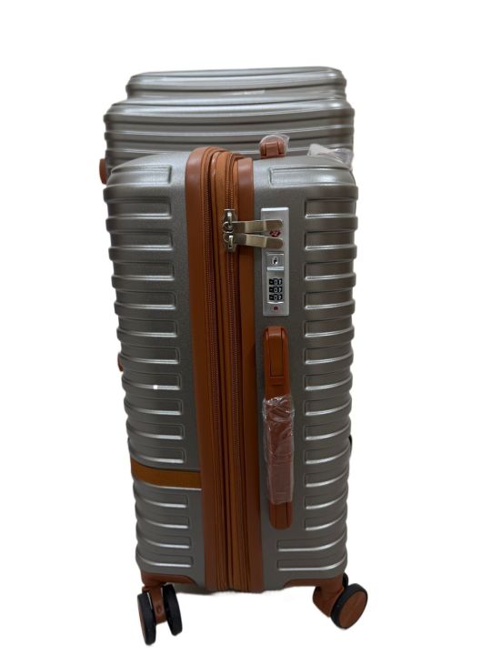 The%20Voyager%20Hardshell%20Spinner%20Luggage-%20Gray%20&%20Terracotta%20-%20Image%203