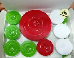 Carrom%20Guti%20Set%20With%20Striker%20-%20Premium%20Quality%20-%20Chess%20Board%20-%20Image%202