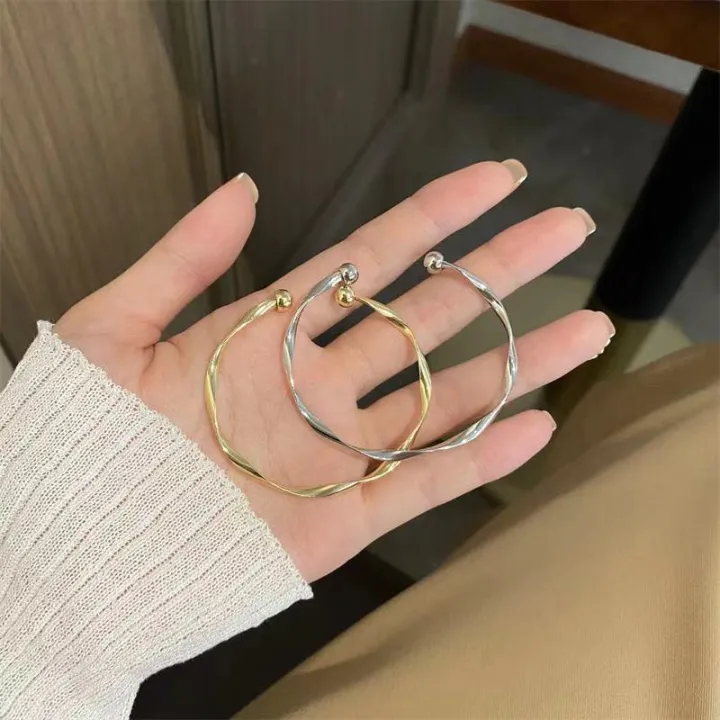 Fashion%20Luxury%20Korean%20Jewelry%20Retro%20Girl's%20Unusual%20Bracelet%20Cuff%20For%20Women%20-%20Image%204