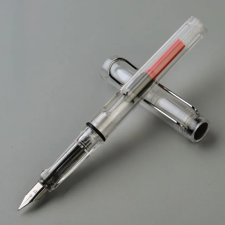 Elegant%20Fountain%20Pen%20with%20Fine%20Point%20and%20Durable%20Body%20-%20Image%204