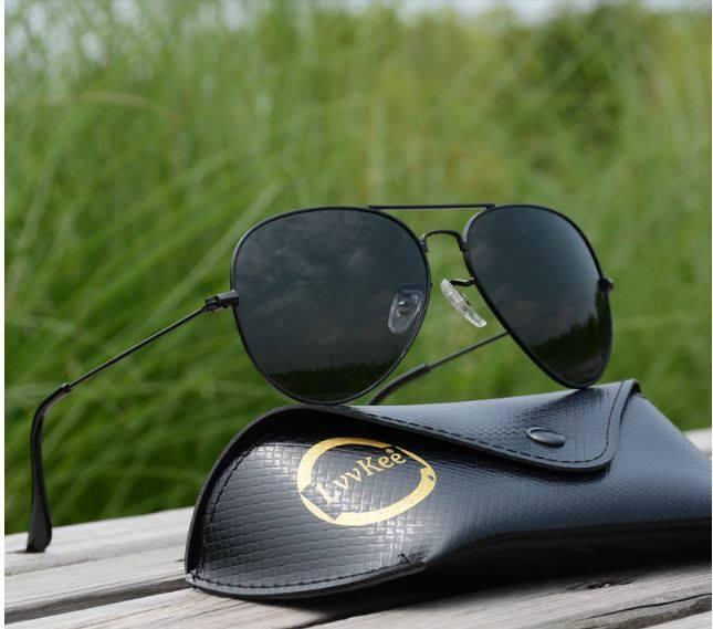 Polarized%20Gradient%20Lens%20Aviator%20Men%20Sunglasses%20-%20Image%202