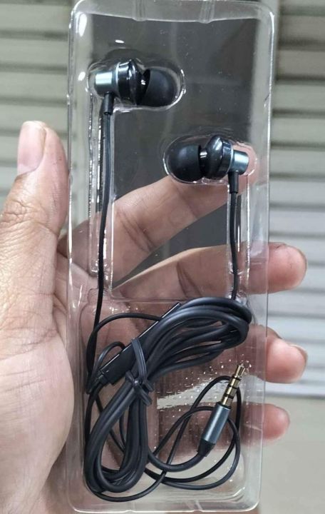 REMAX%20RM%20512%20High%20Performance%20Wired%20In%20Ear%20Earphone%20Stereo%20with%20Mic%203.5mm%20Jack%20With%20Free%20gift%20-%20Image%204