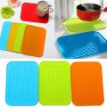 Normal Holder Mat Silicone Kitchen Trivet Pot Tray Straightener Heat Non-slip Resistant Yellow.