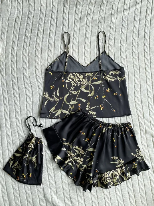 Elegant%20Floral%20Print%20Cami%20Tops%20Ruffle%20Hem%20Shorts%20Pajama%20Set%20Women's%20Sleepwear%20Loungewear%20-%20Image%206