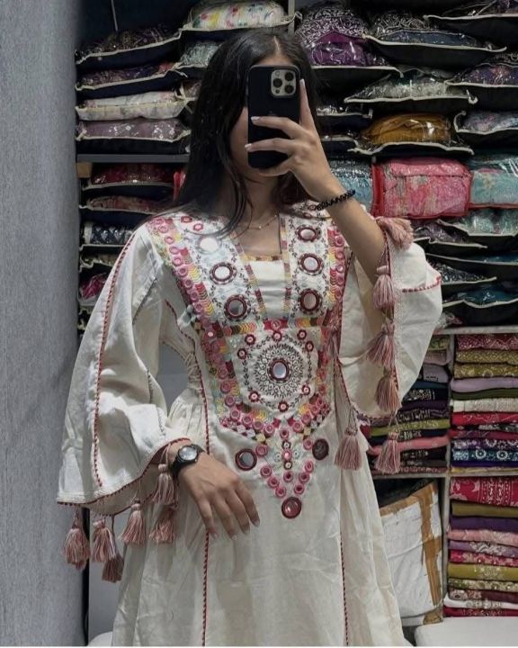 Cotton%20Kurti%20Stylish%20Traditional%20Wear%20for%20Women%20Top%20Rated%20Item%20Limited%20Stock%20Offer%20-%20Image%204