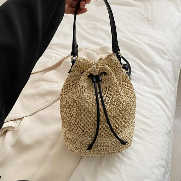 Eco-Friendly%20Bamboo%20Handle%20Straw%20Bag%20Chic%20Natural%20Lightweight%20Handmade%20Bamboo%20Woven%20Handbag%20Sustainable%20Handcrafted%20Handmade%20Straw%20Woven%20Beach%20Bag%20for%20Beach%20Vacations%20Summer%20Outings%20Casual%20Gatherings%20-%20Image%207